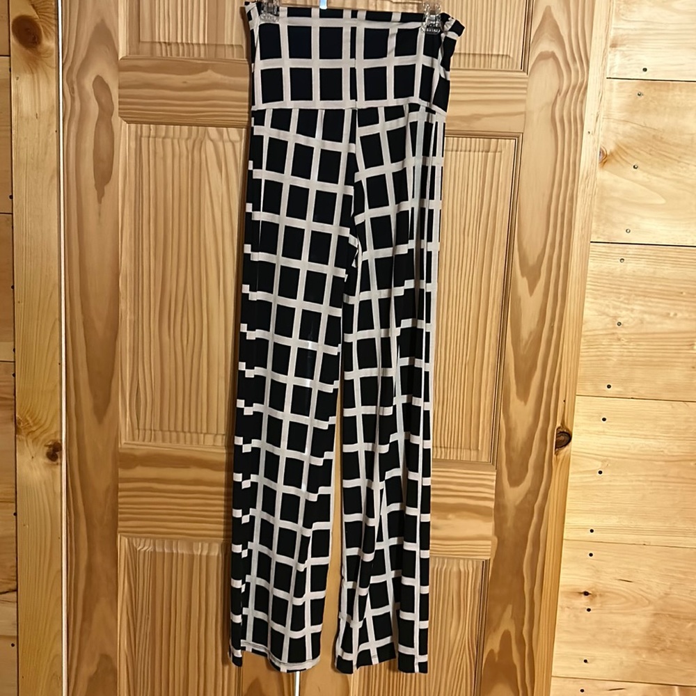 Black and white pants